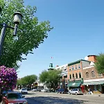 Travelodge By Wyndham Edmonton South 